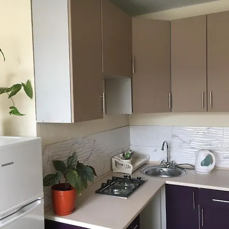 Apartament у моря, тихий район, все удобства, 800 м до пляжа, до центра города15 мин